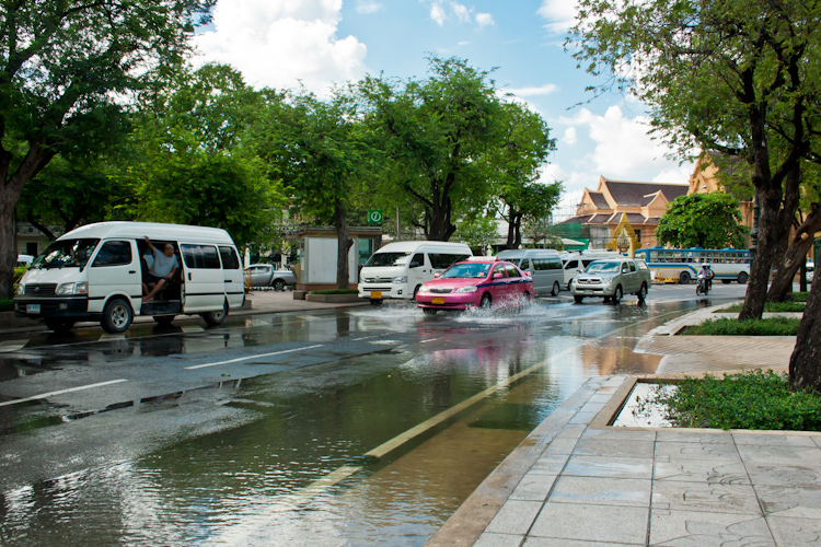 Самый объективный репортаж о наводнении в Бангкоке 